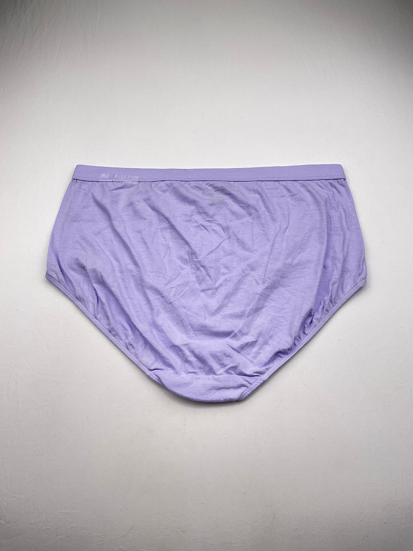 Panti Lila Hanes