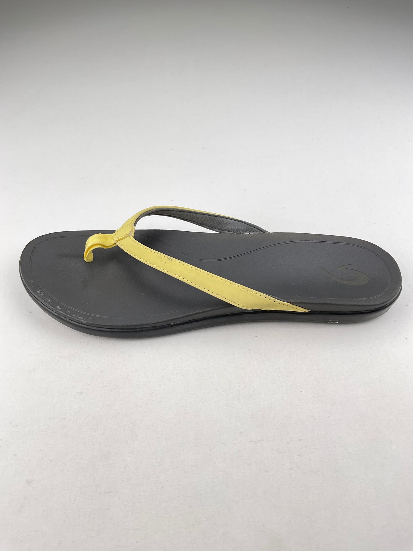Sandalia Amarillo Olukai