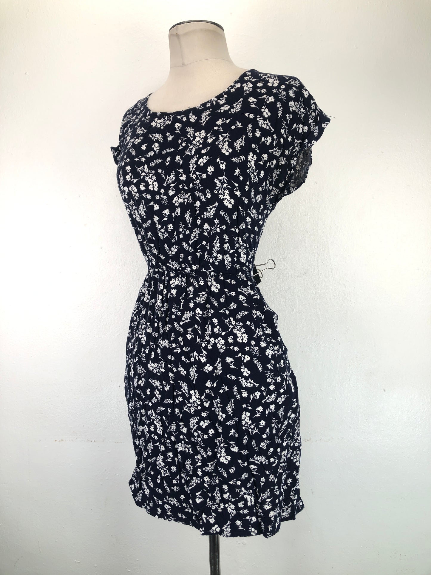 Vestido Azul Marino Floral Pink Republic