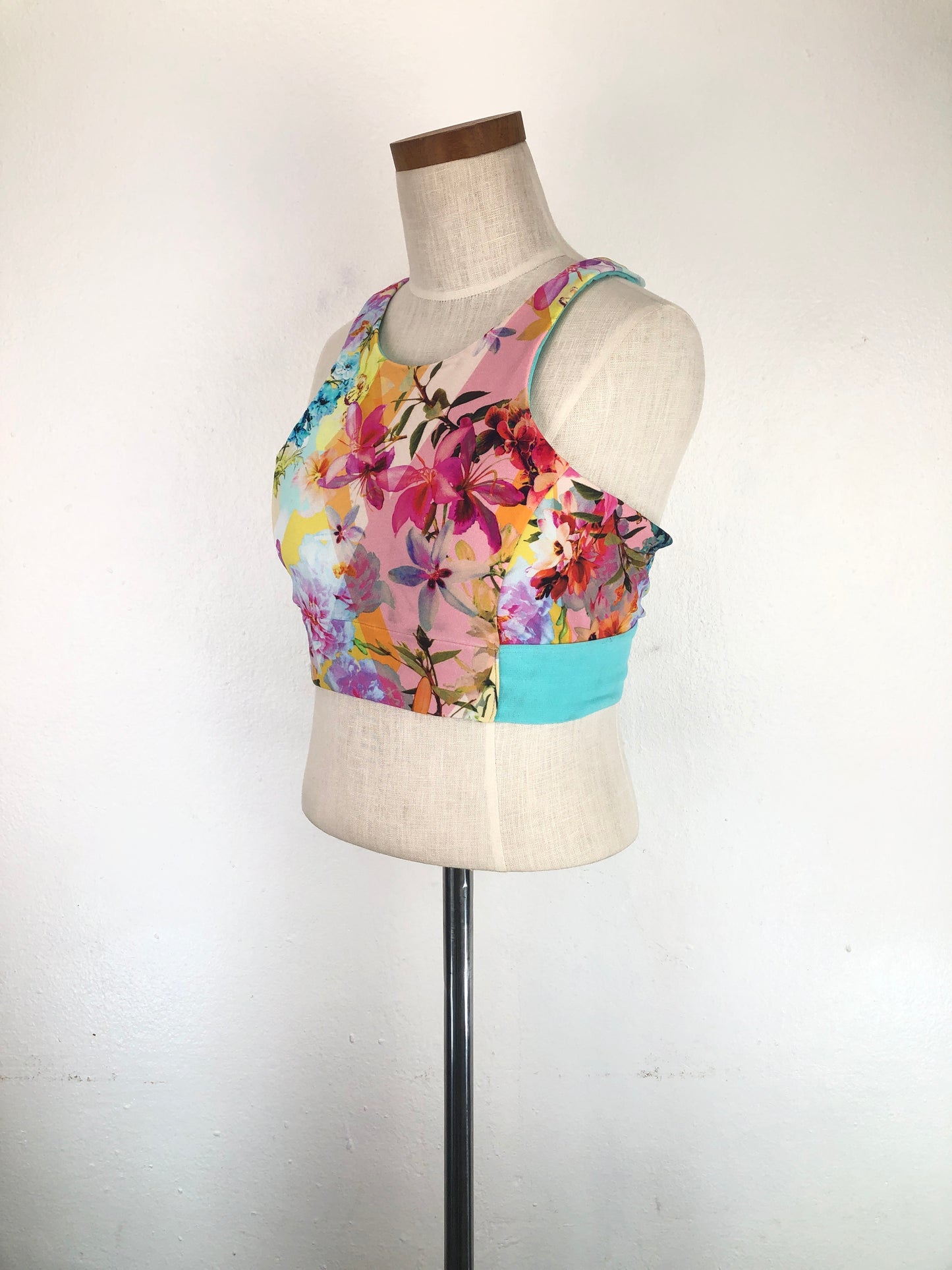 Blusita Multicolor Deportivo Skye