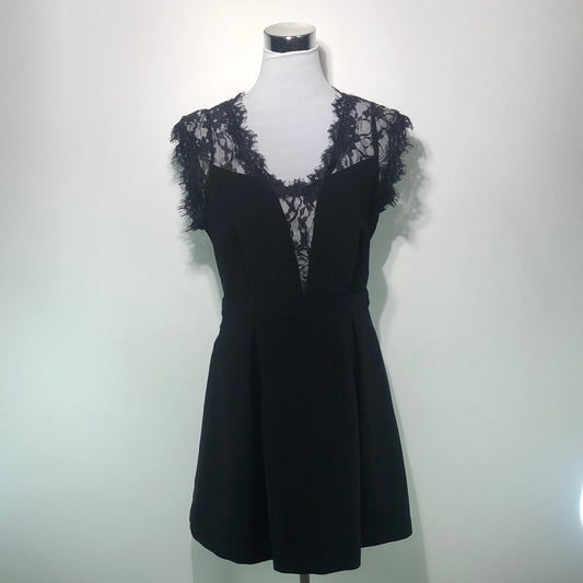 Vestido Negro BCBG Eneration