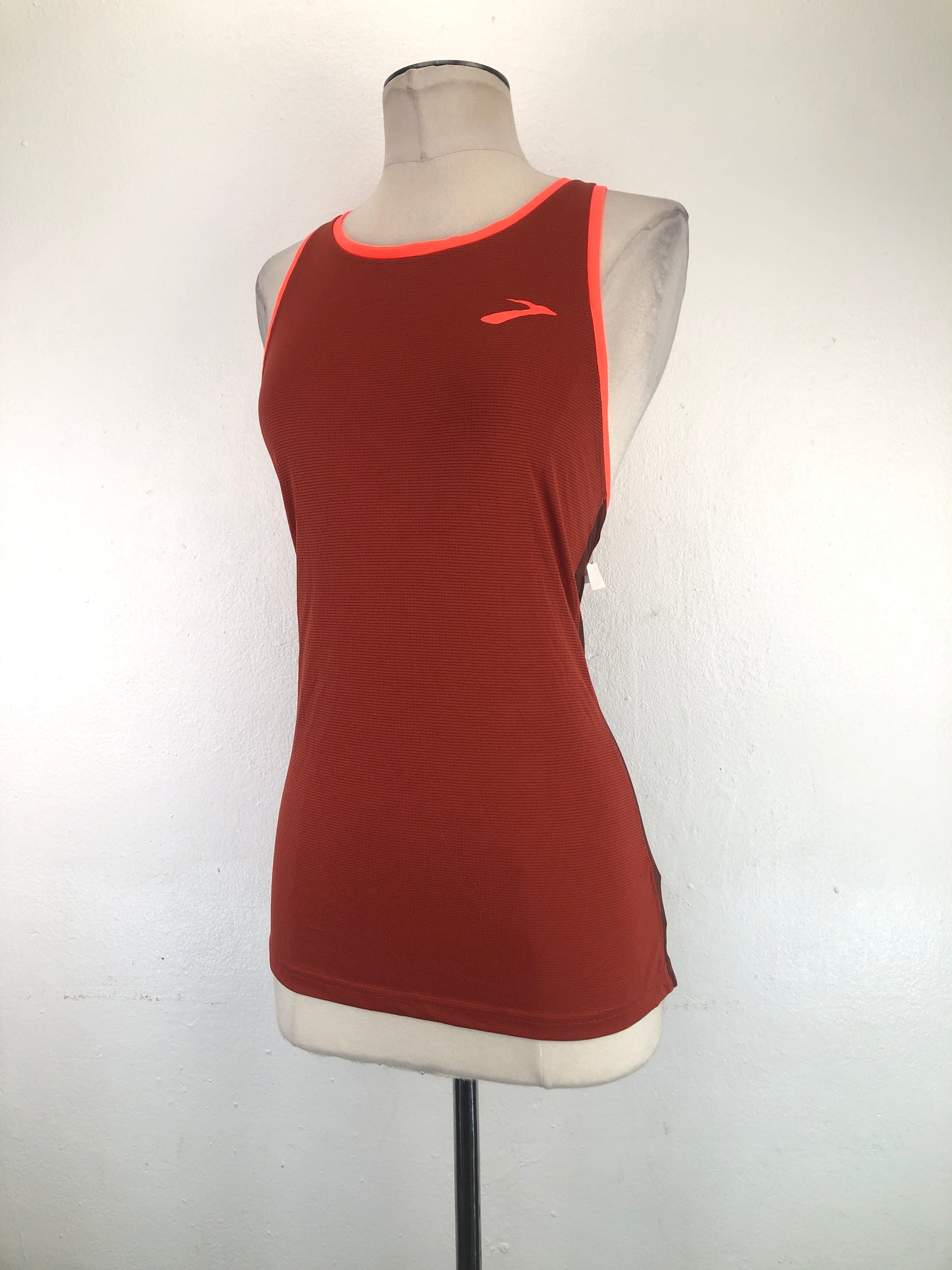 Blusa Marron Deportivo Brooks