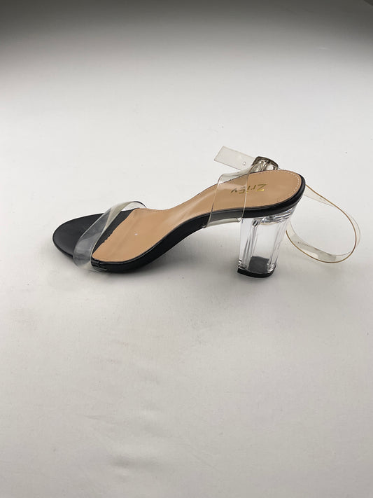 Zapatilla transparente zriey