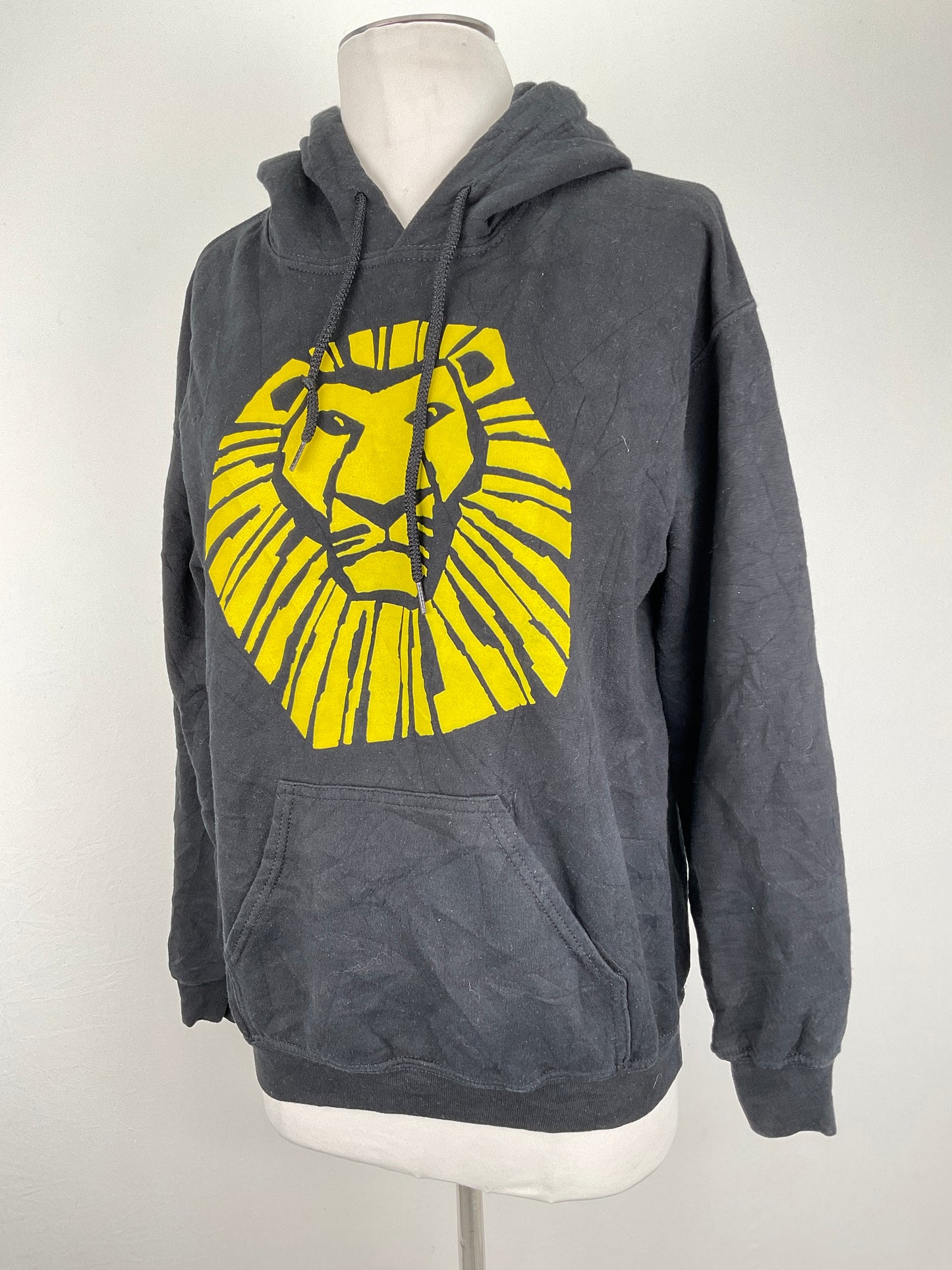 Abrigo Negro The Lion King