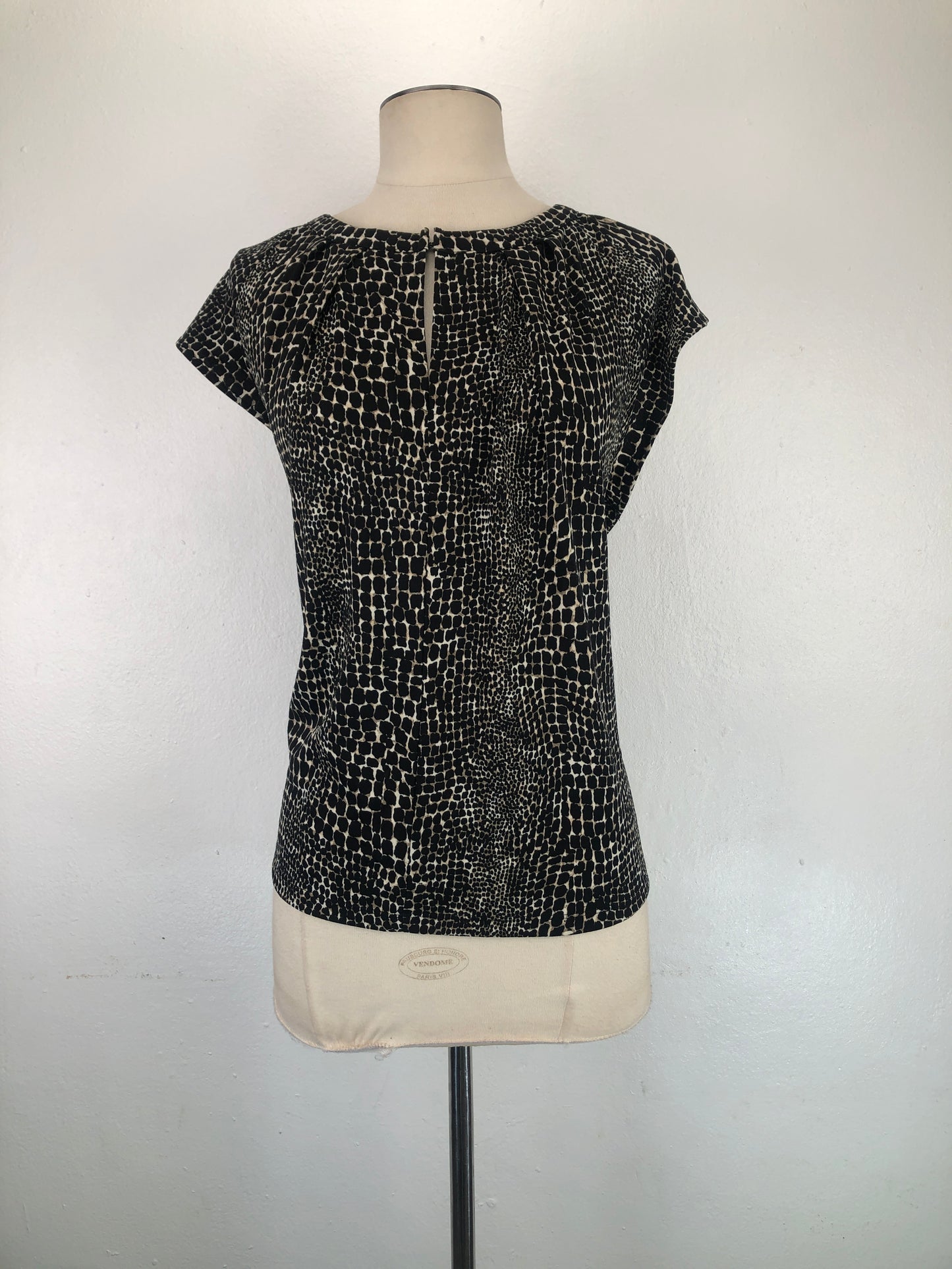 Blusa Negro de Lunares Banana Republic