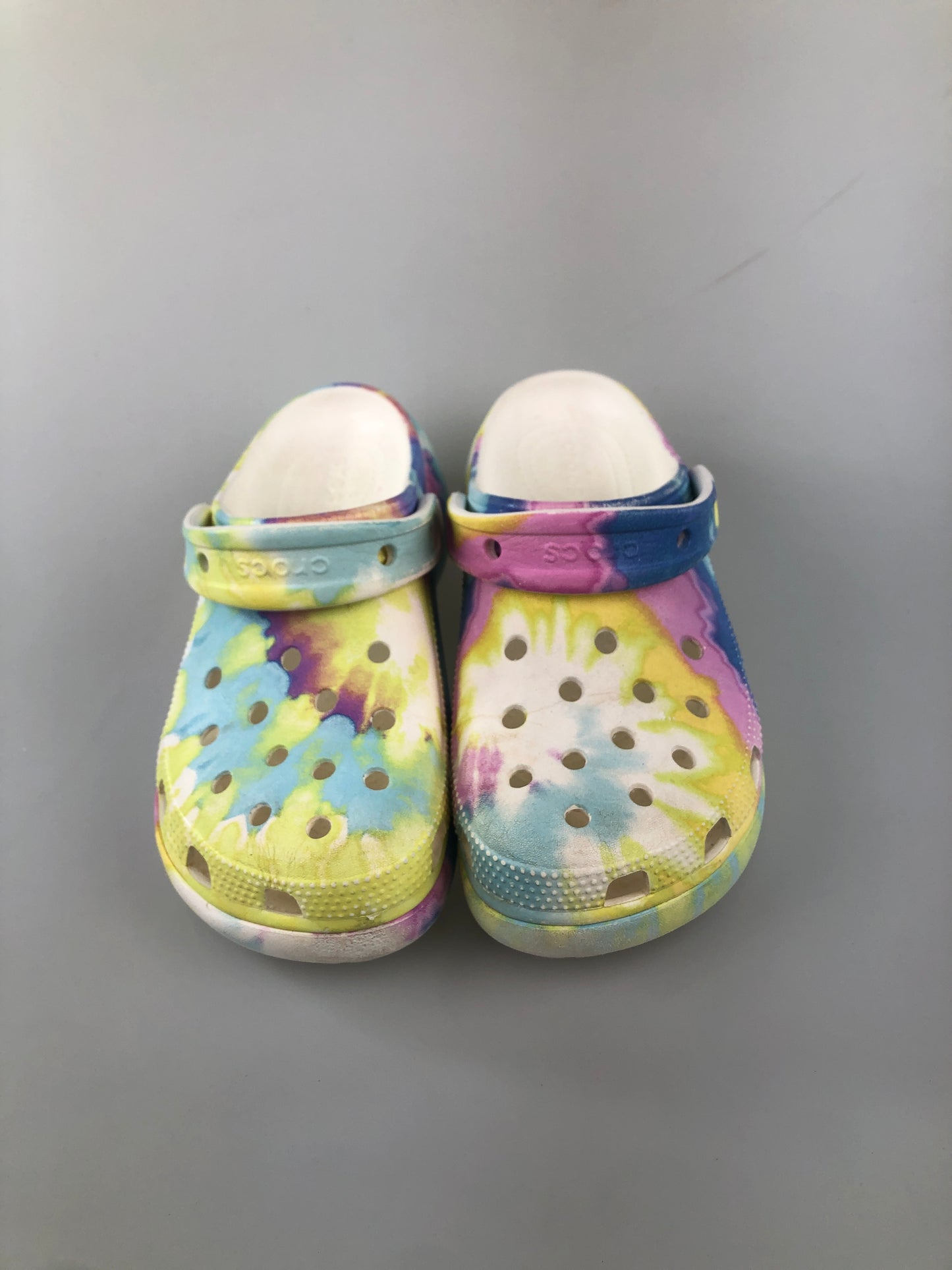 Sandalia Multicolor Crocs