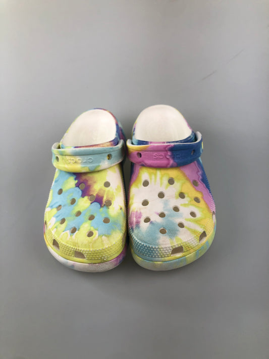 Sandalia Multicolor Crocs