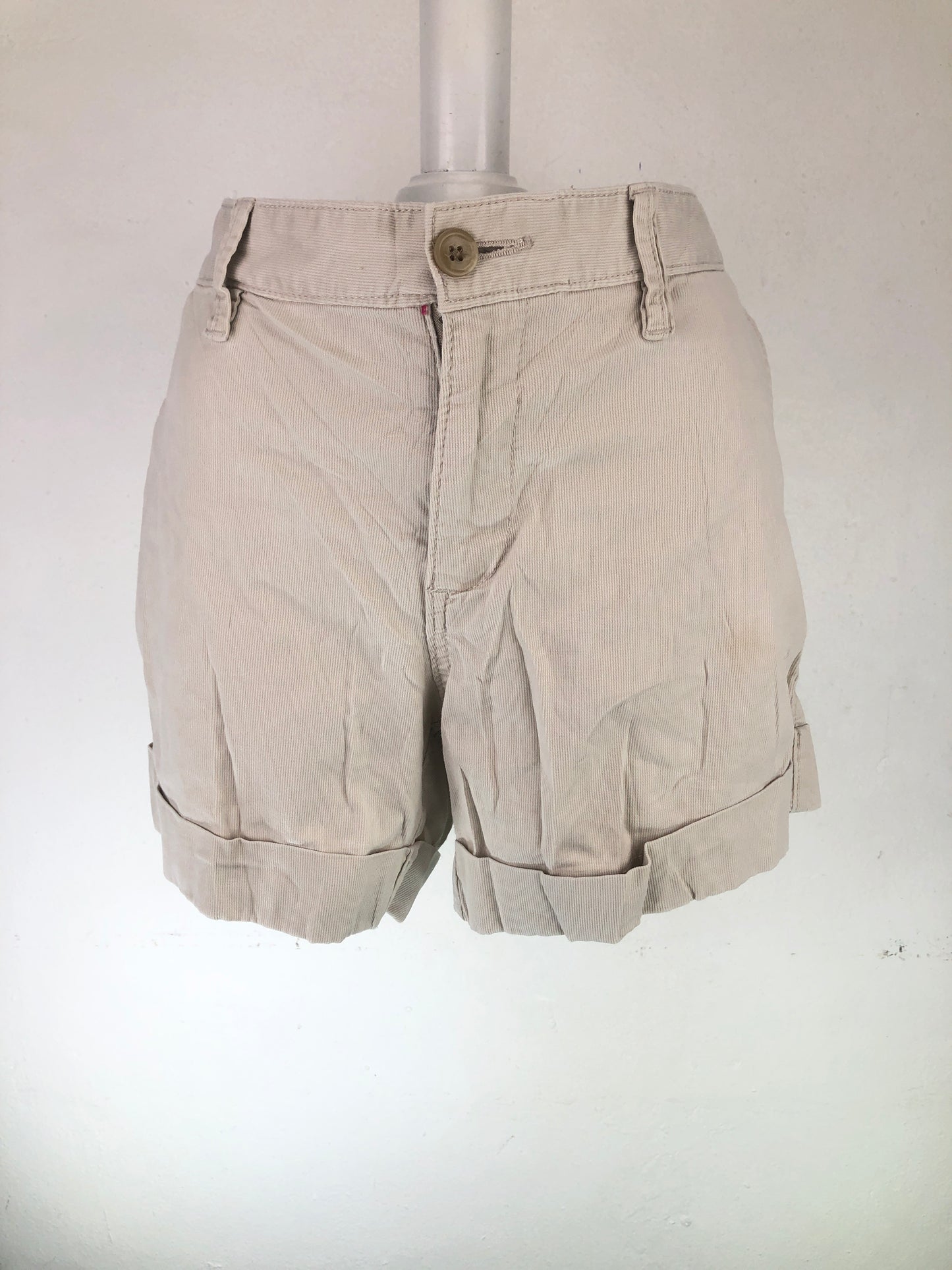 Short Crema Old Navy