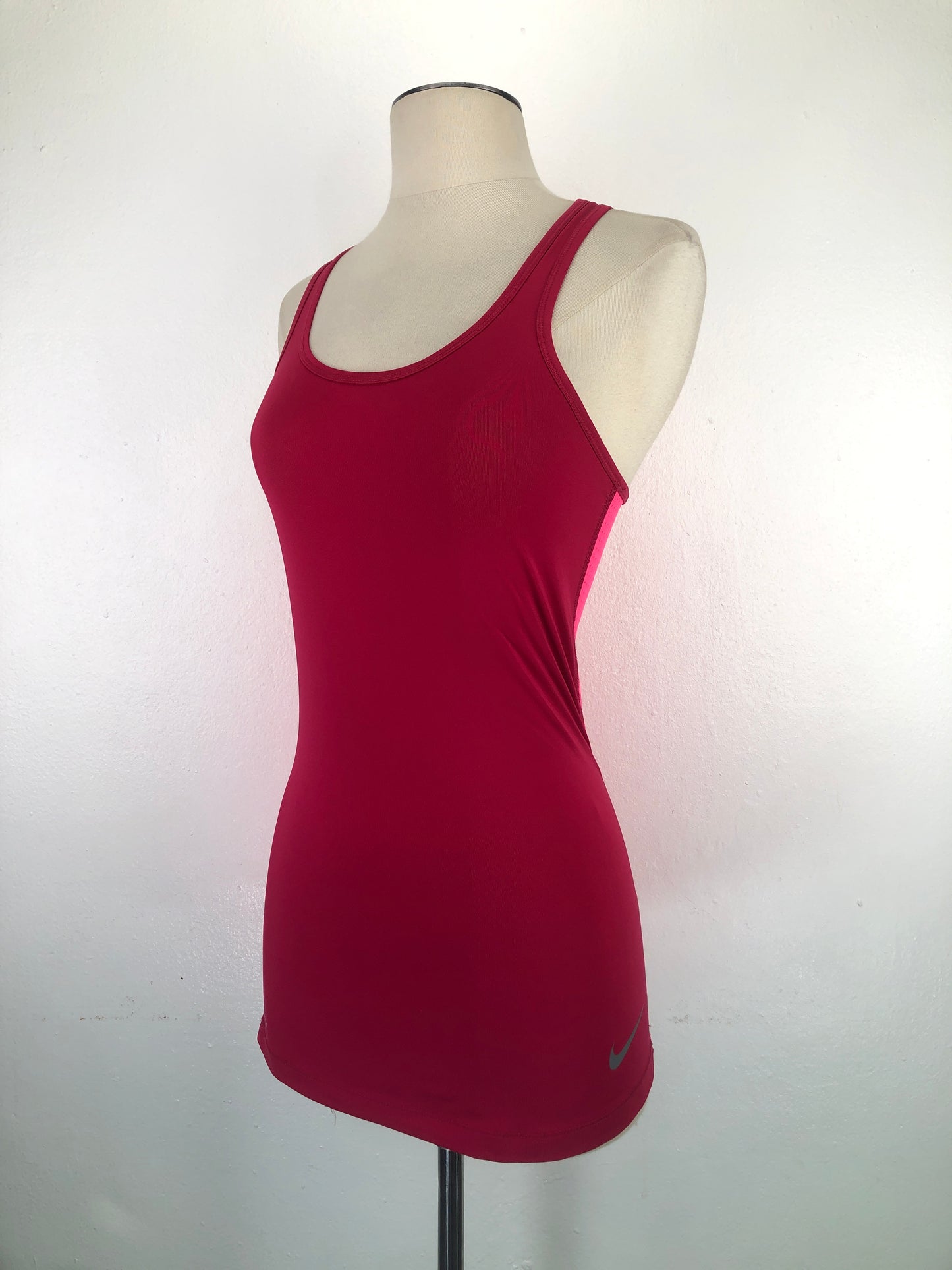 Camiseta Rojo Vino Nike
