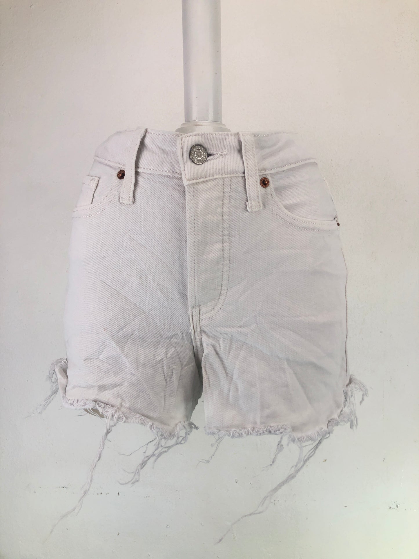 Short corto De mujer blanco OLD NAVY