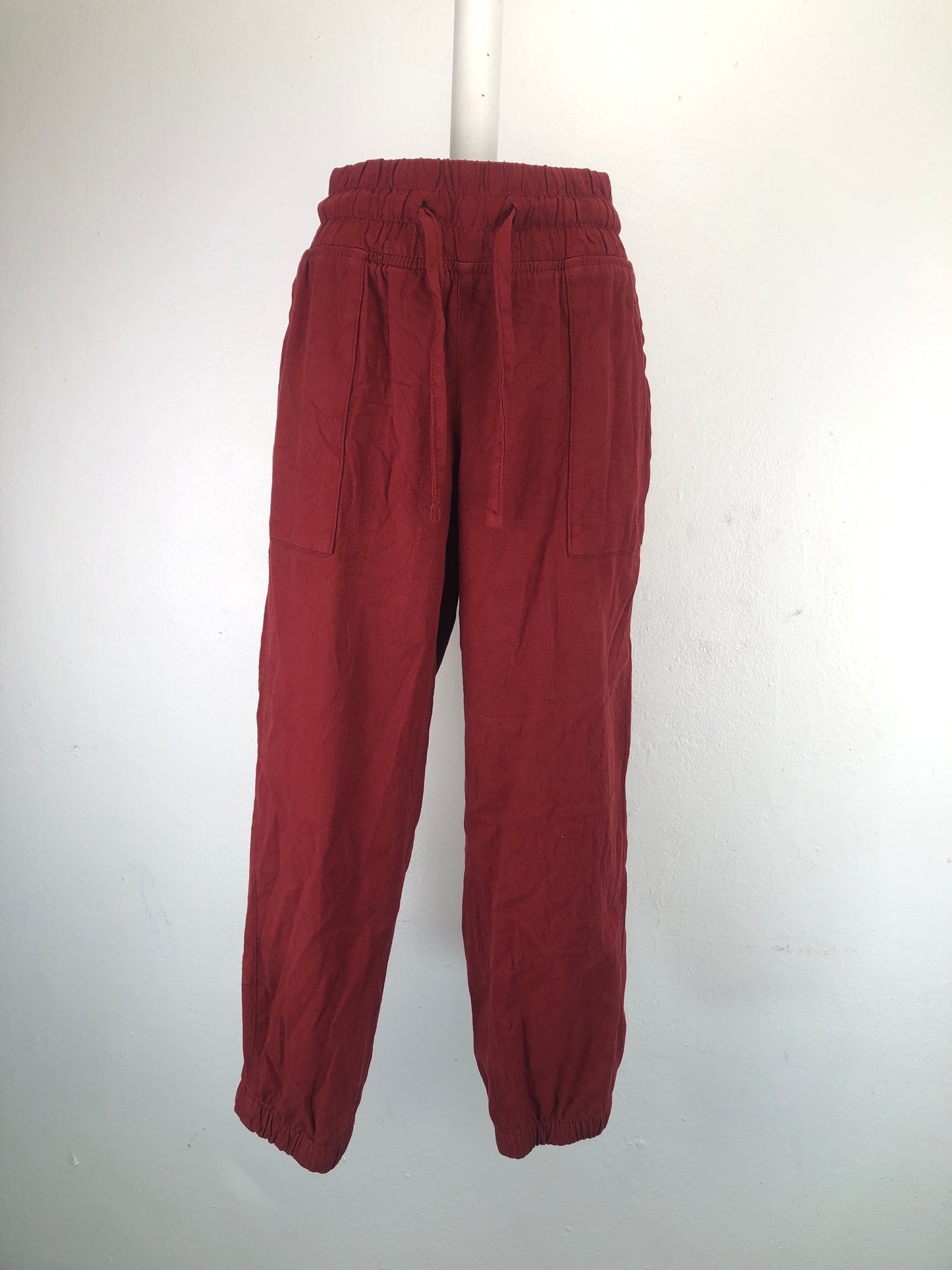 Jogger Rojo Cobrizo Time and Tru