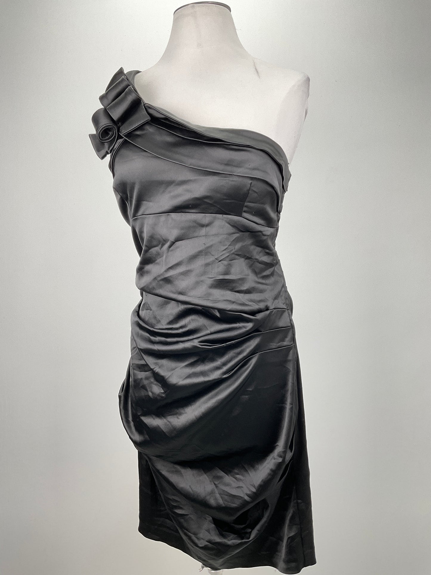 Vestido Negro Betsy Adam