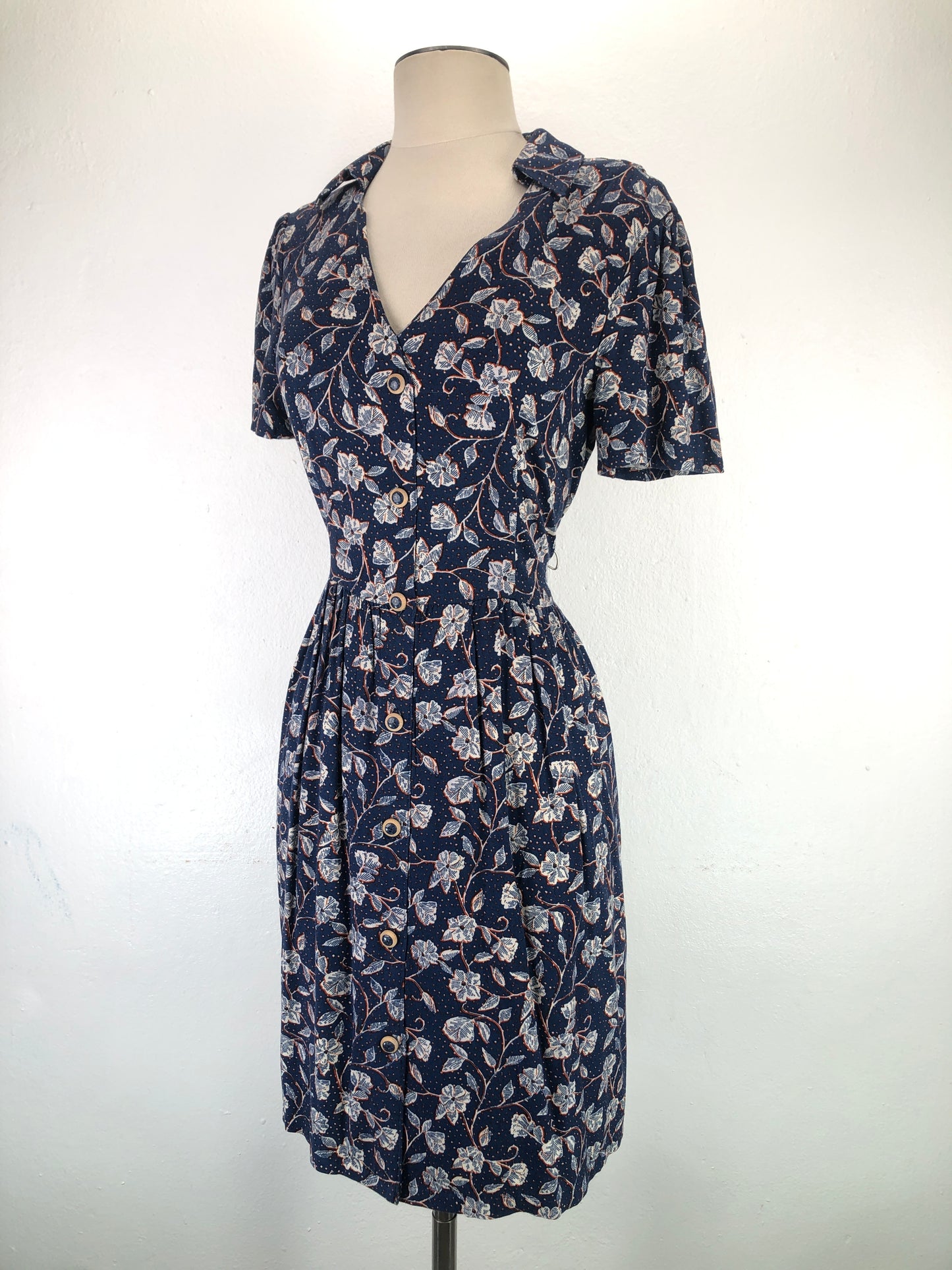 Vestido De Flores Azul Marino Cortefiel