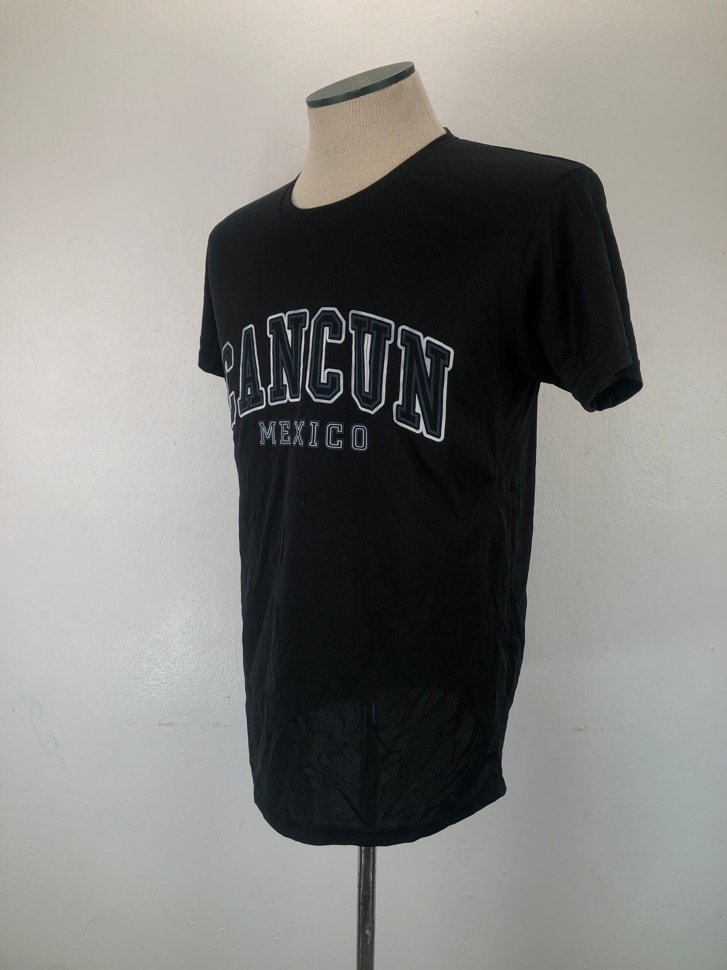 Camiseta Negro Deportivo La Iguana