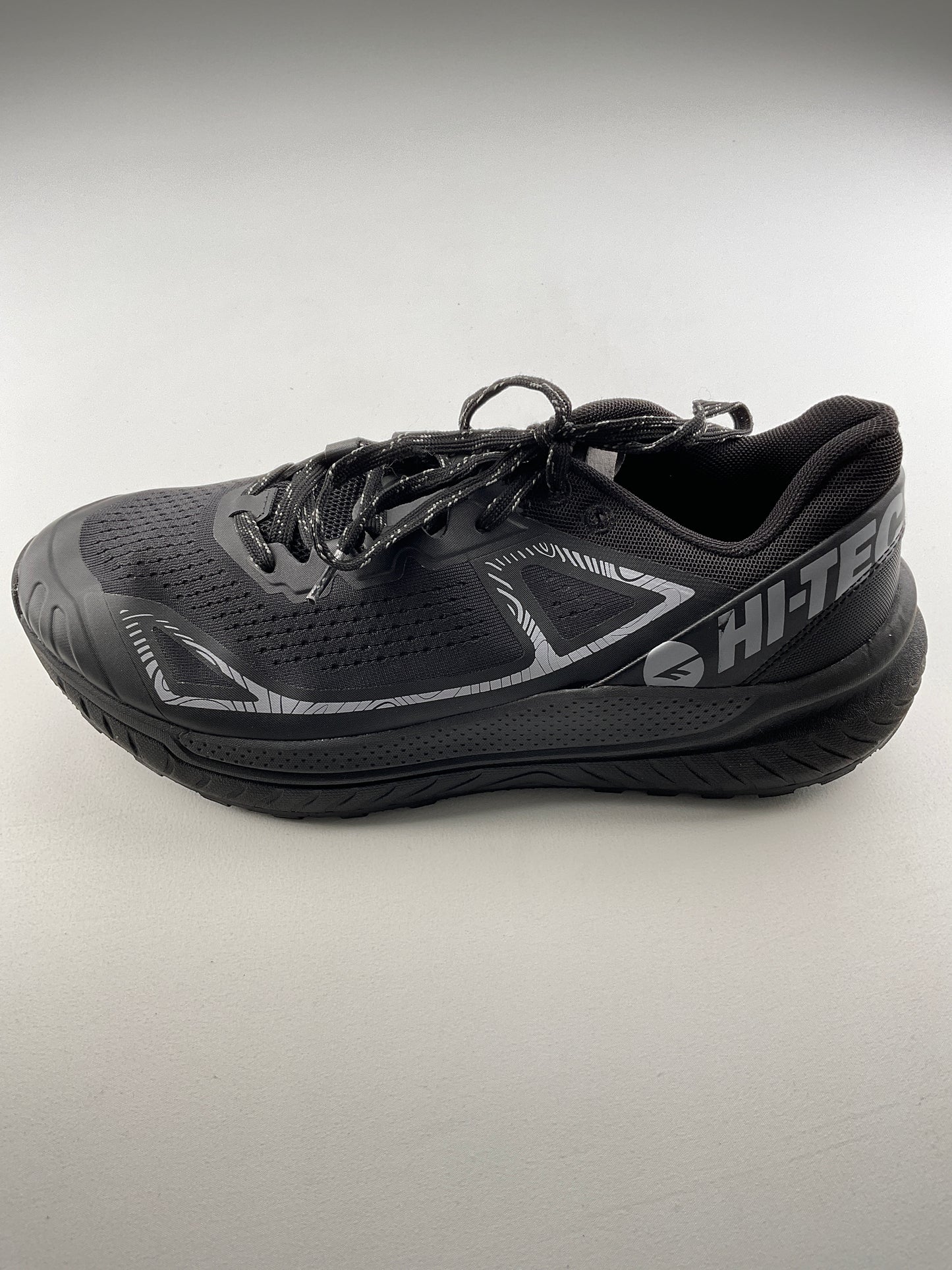 Tenis Negro Deportivo Hi Tec