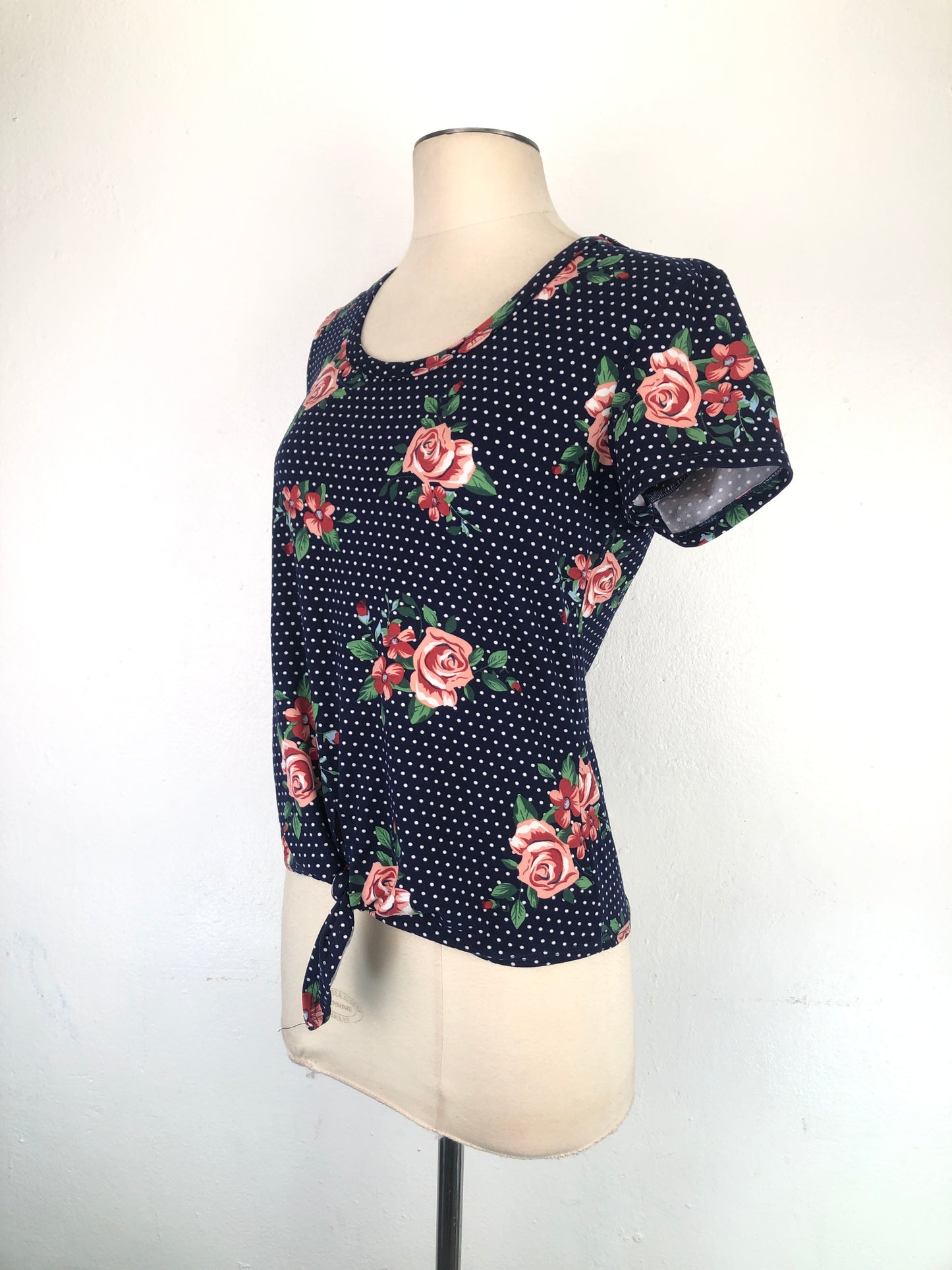 Blusa azul Marino Lunares De Flores Rue 21