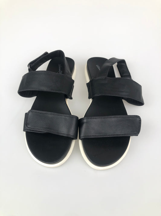 Sandalia Negro Universal Thread