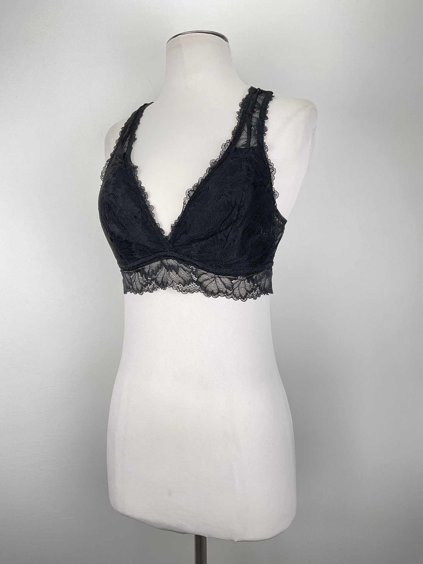 Blusita Negro Floral Deportivo Auden