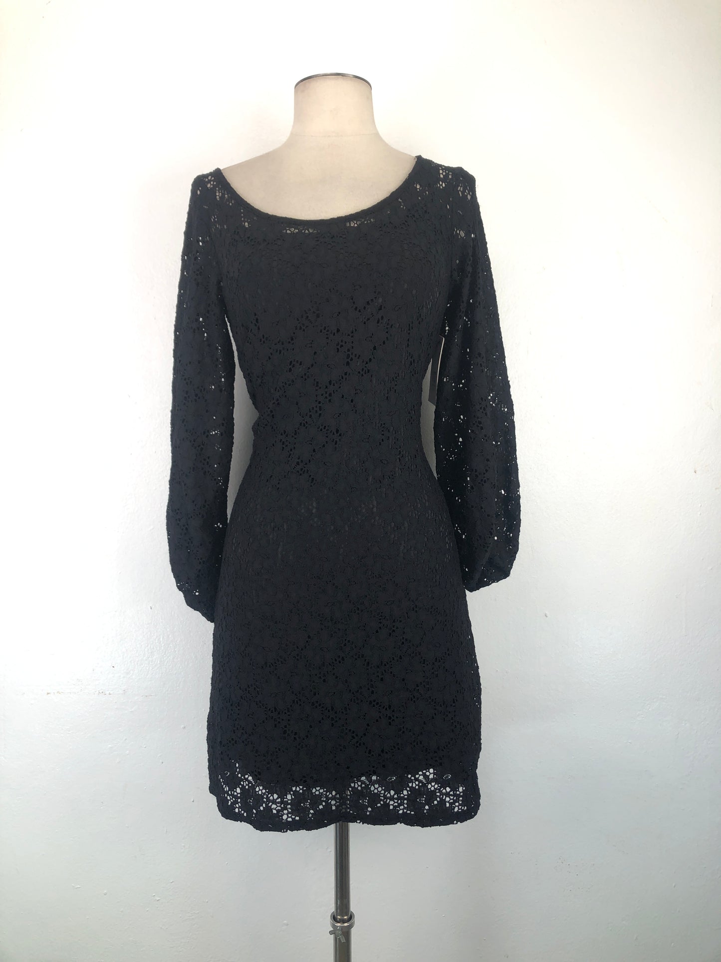 Vestido Negro Floral Laundry