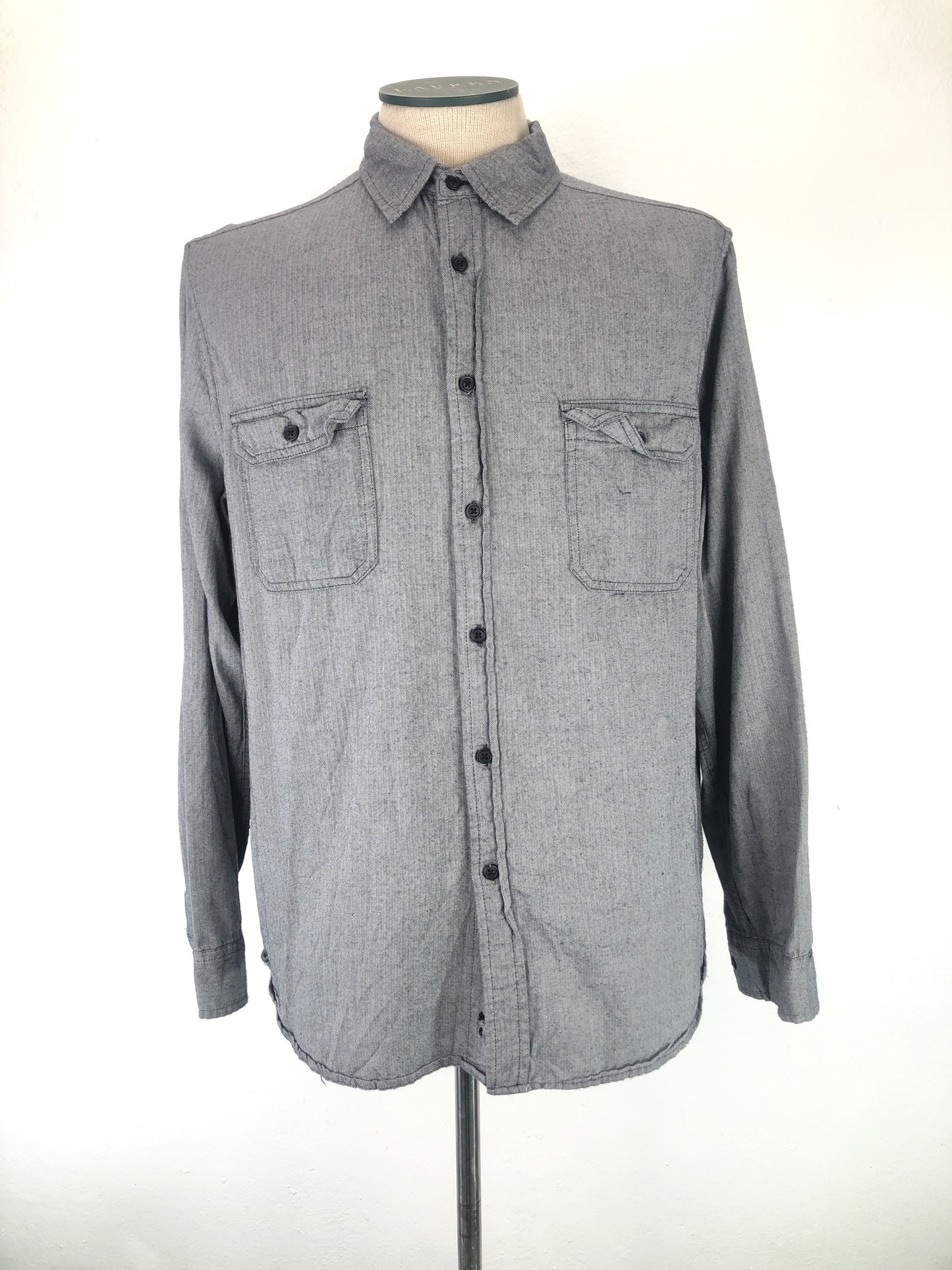 camisa gris Gooriellow