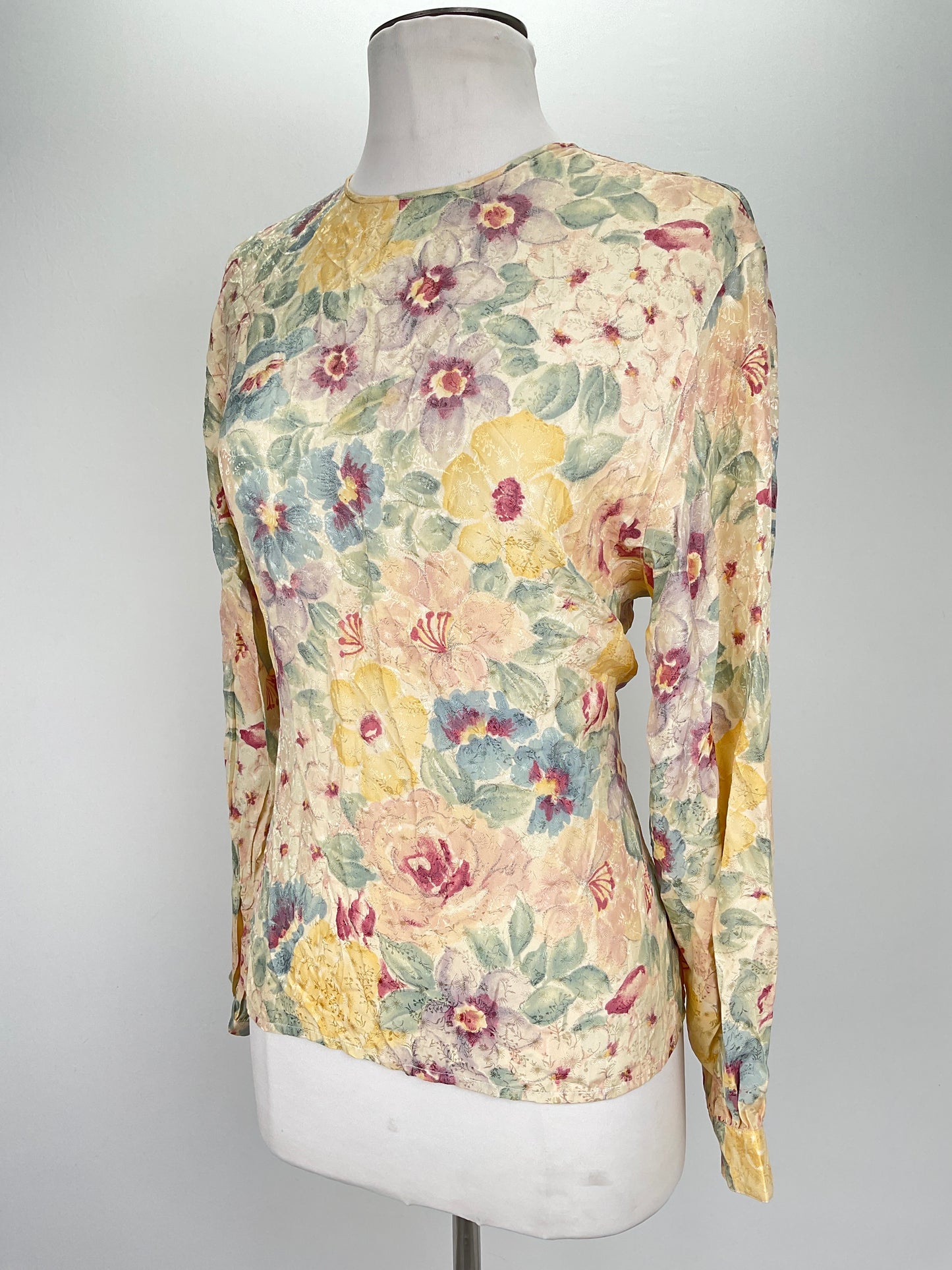 Blusa Crema Floral Liz Claiborne