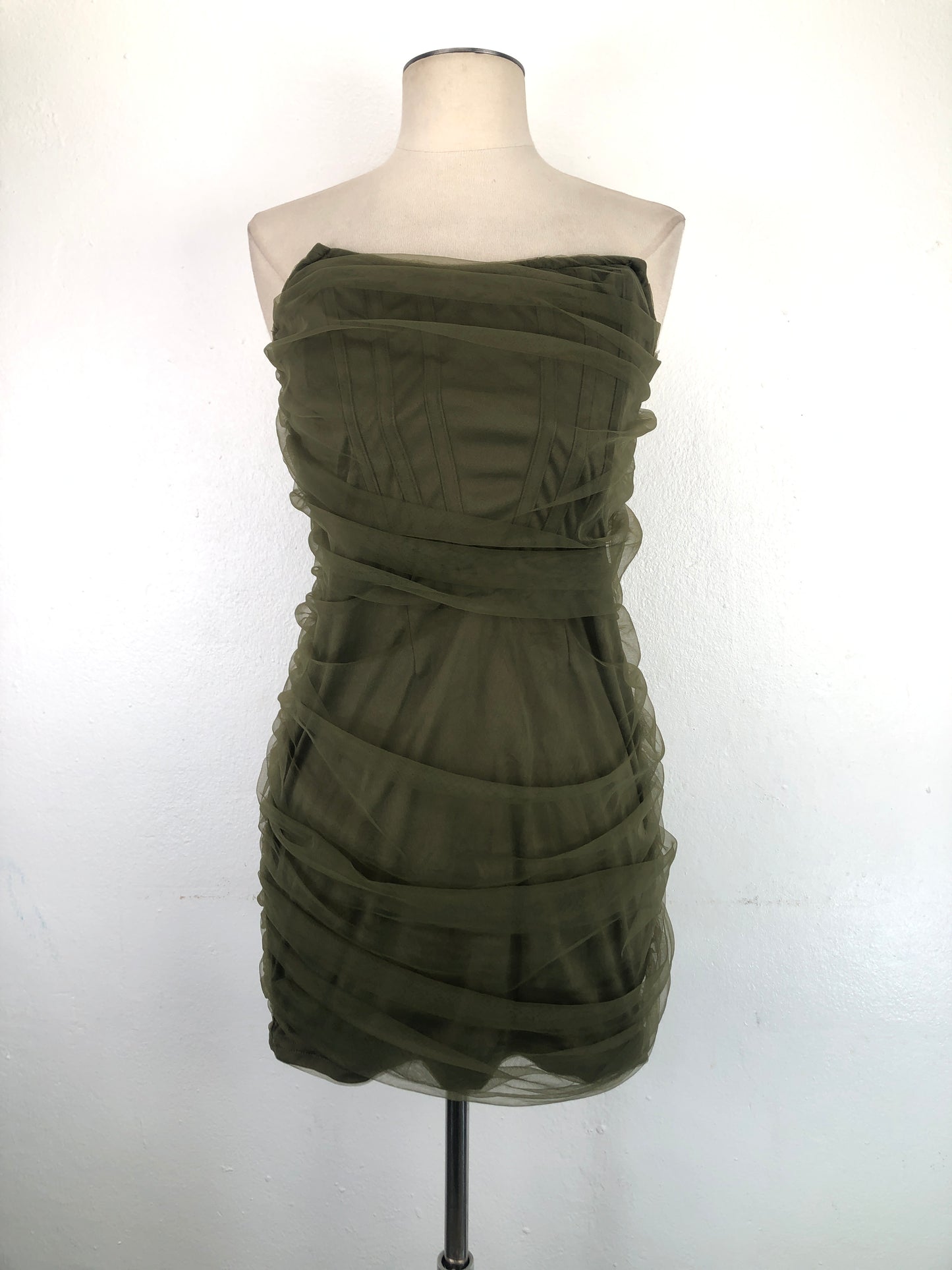 Vestido Verde Prettylittlething
