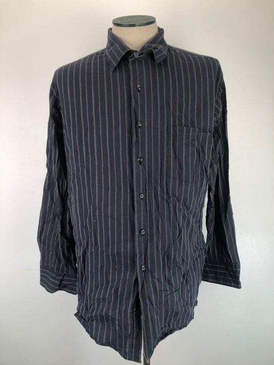 Camisa Azul Marino De Rayas Van Heusen