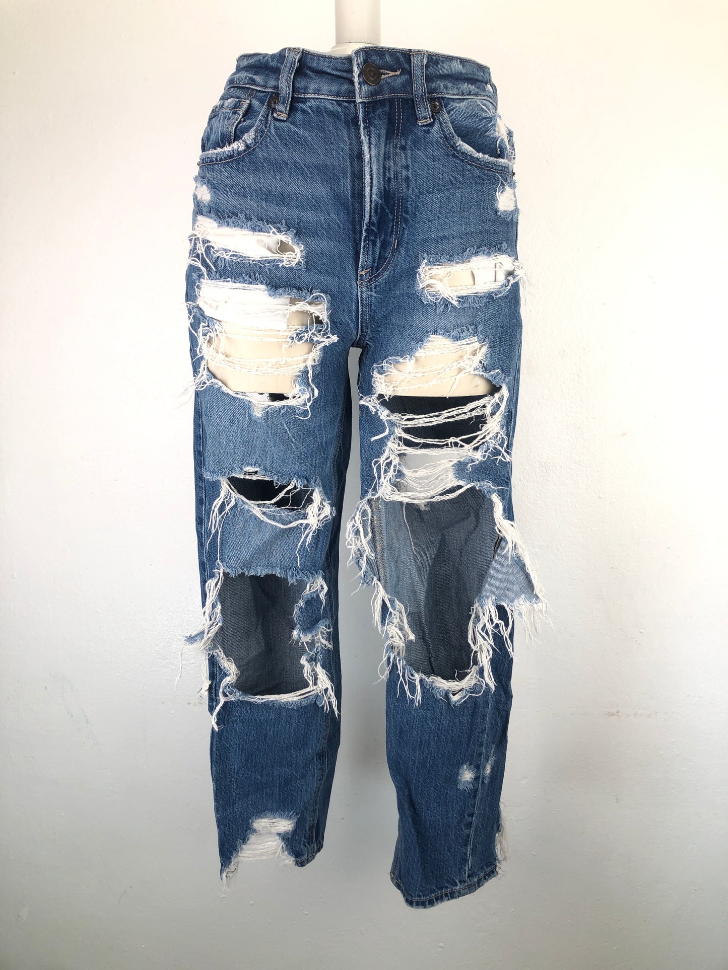 Pantalon Azul Mom Jeans American Eagle