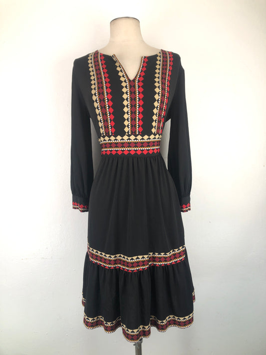 Vestido Negro Signature