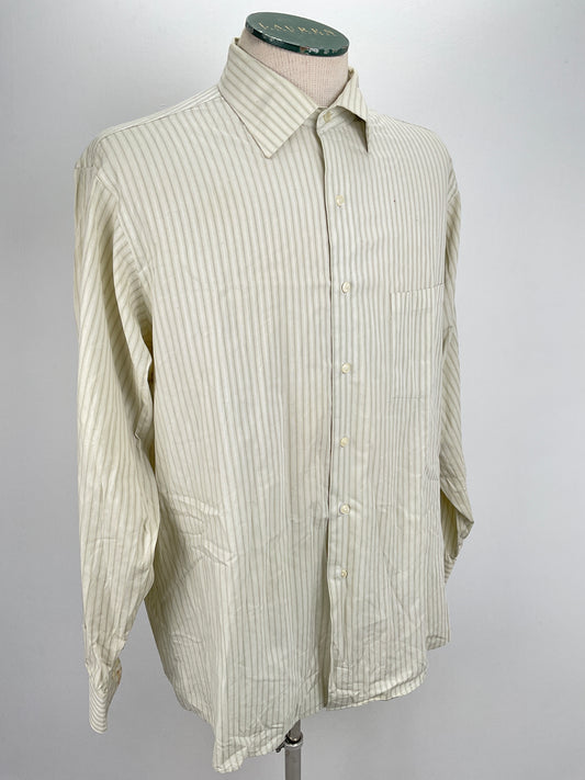 Camisa Crema de Rayas Van Heusen