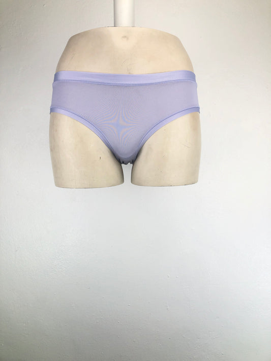 Panti Lila all in motion