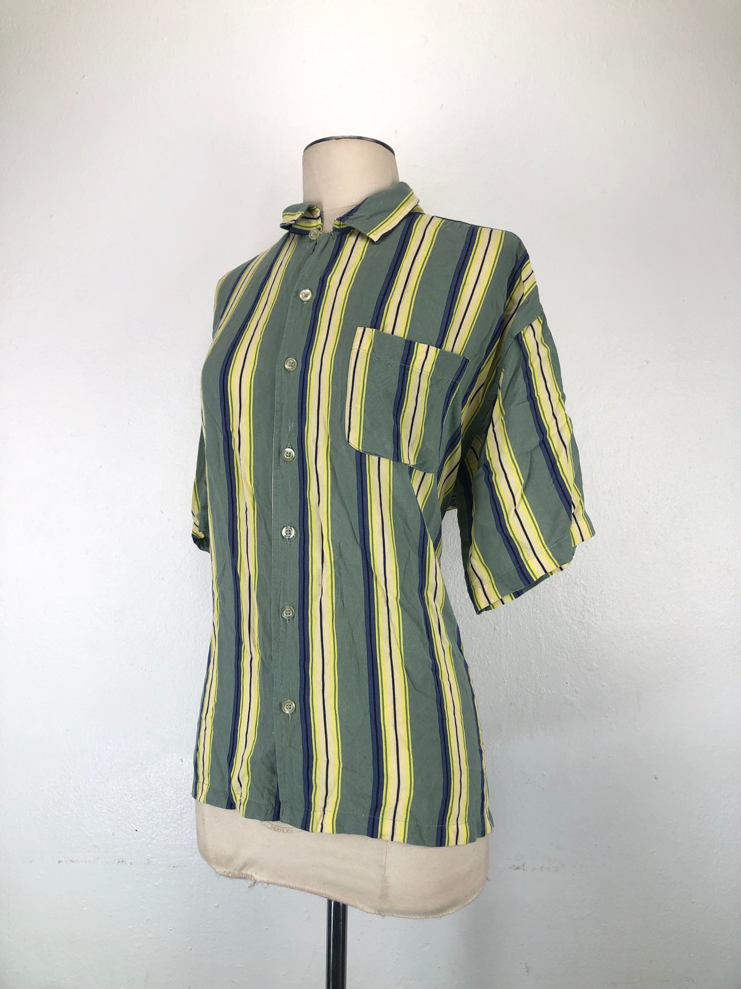 Camisa Verde De Rayas Massive