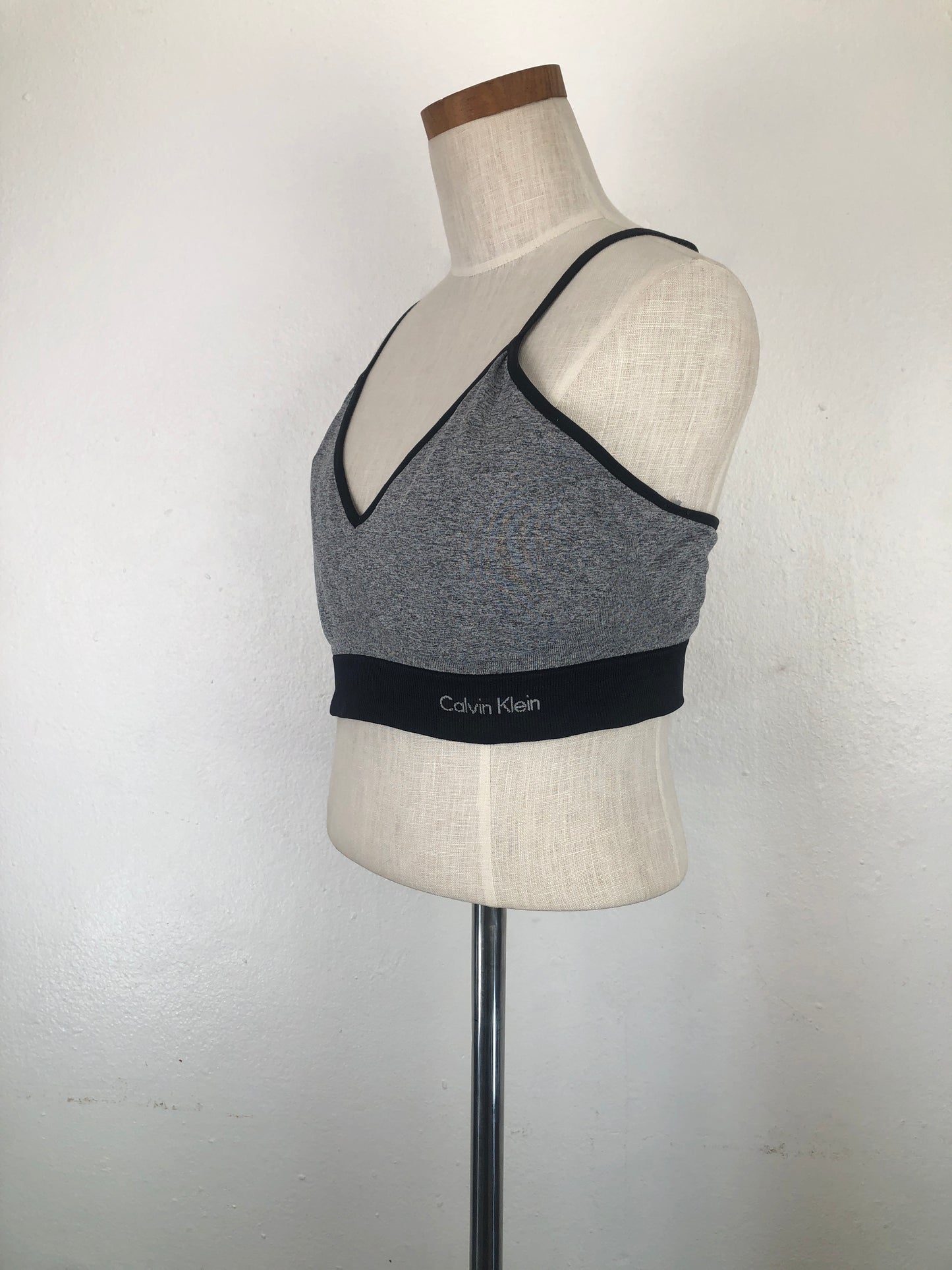Blusita Gris Deportivo Calvin klein