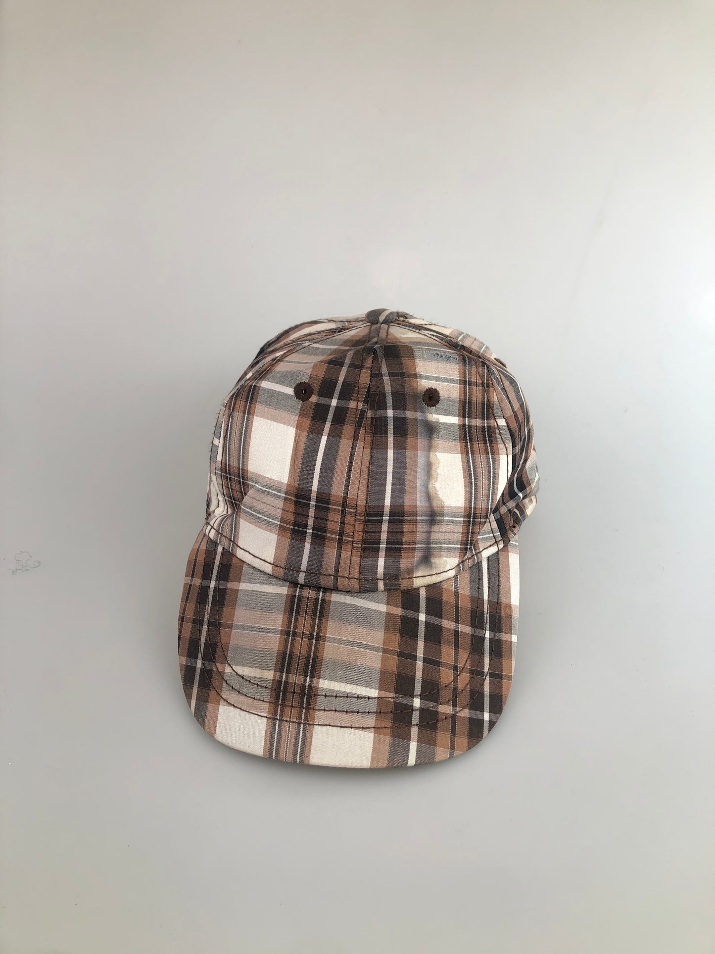 Gorra Marron de Cuadro pugs