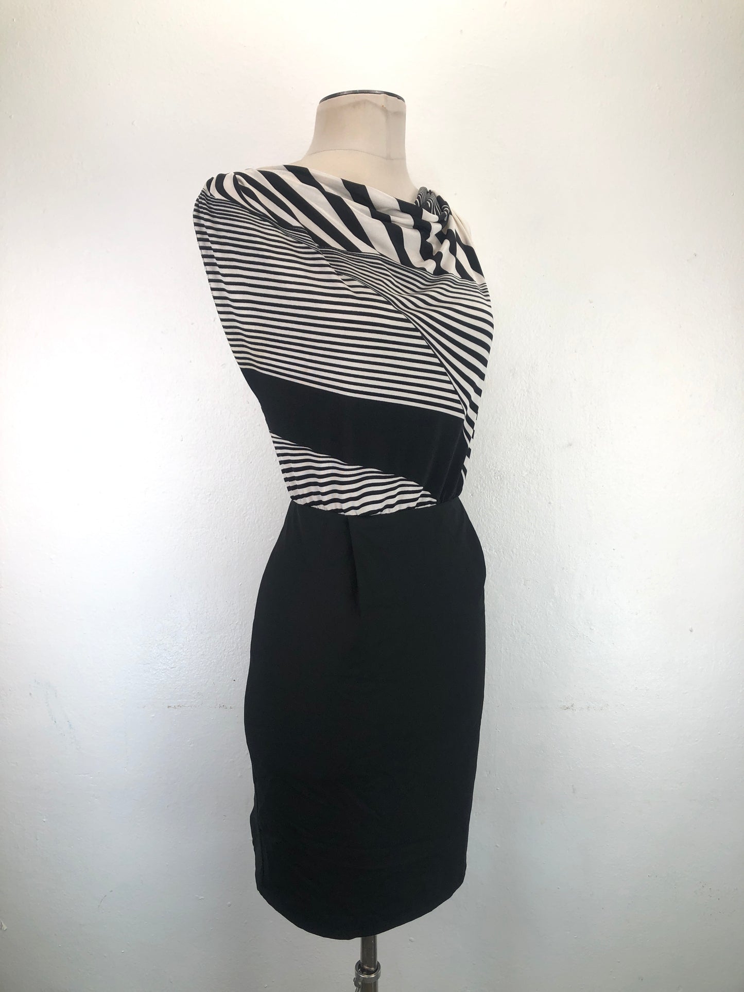 Vestido Negro Vanheusen