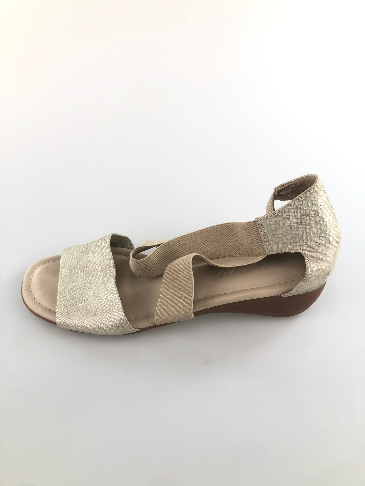 Sandalia Crema The Flexx