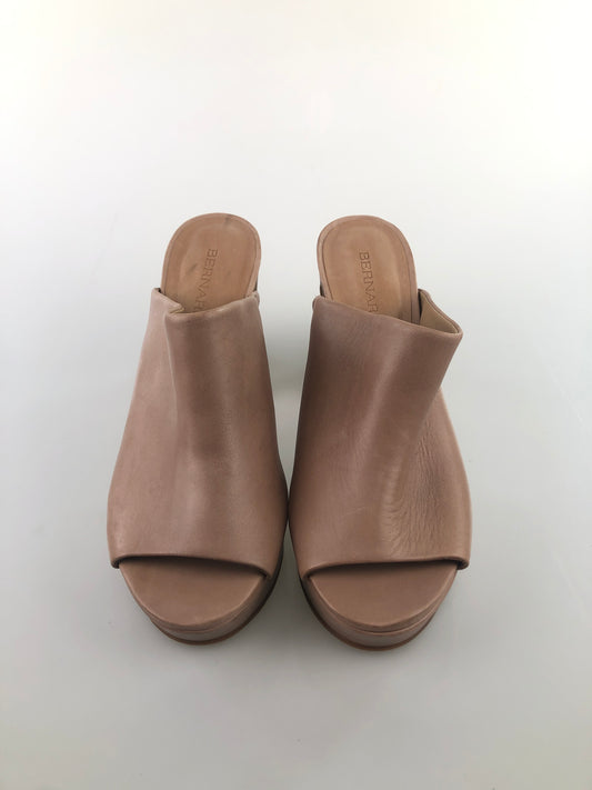 Zapatilla Nude de Tacon Bernardo