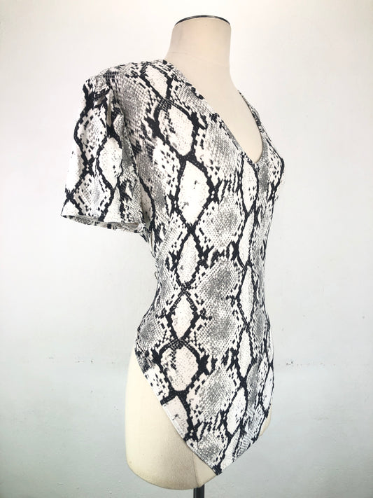 Blusa Gris No Boundaries