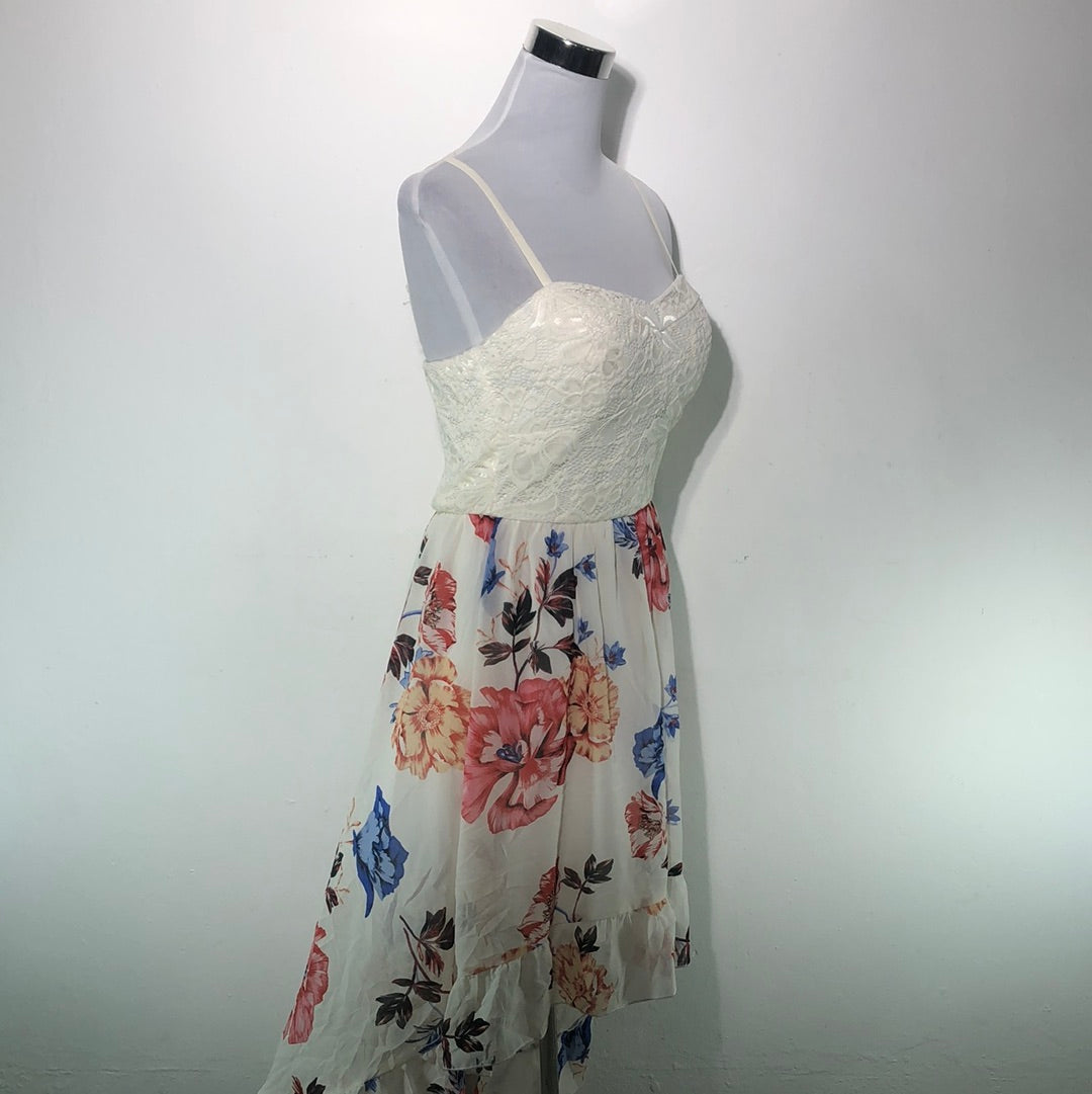 Vestido Blanco de Flores A.U.W