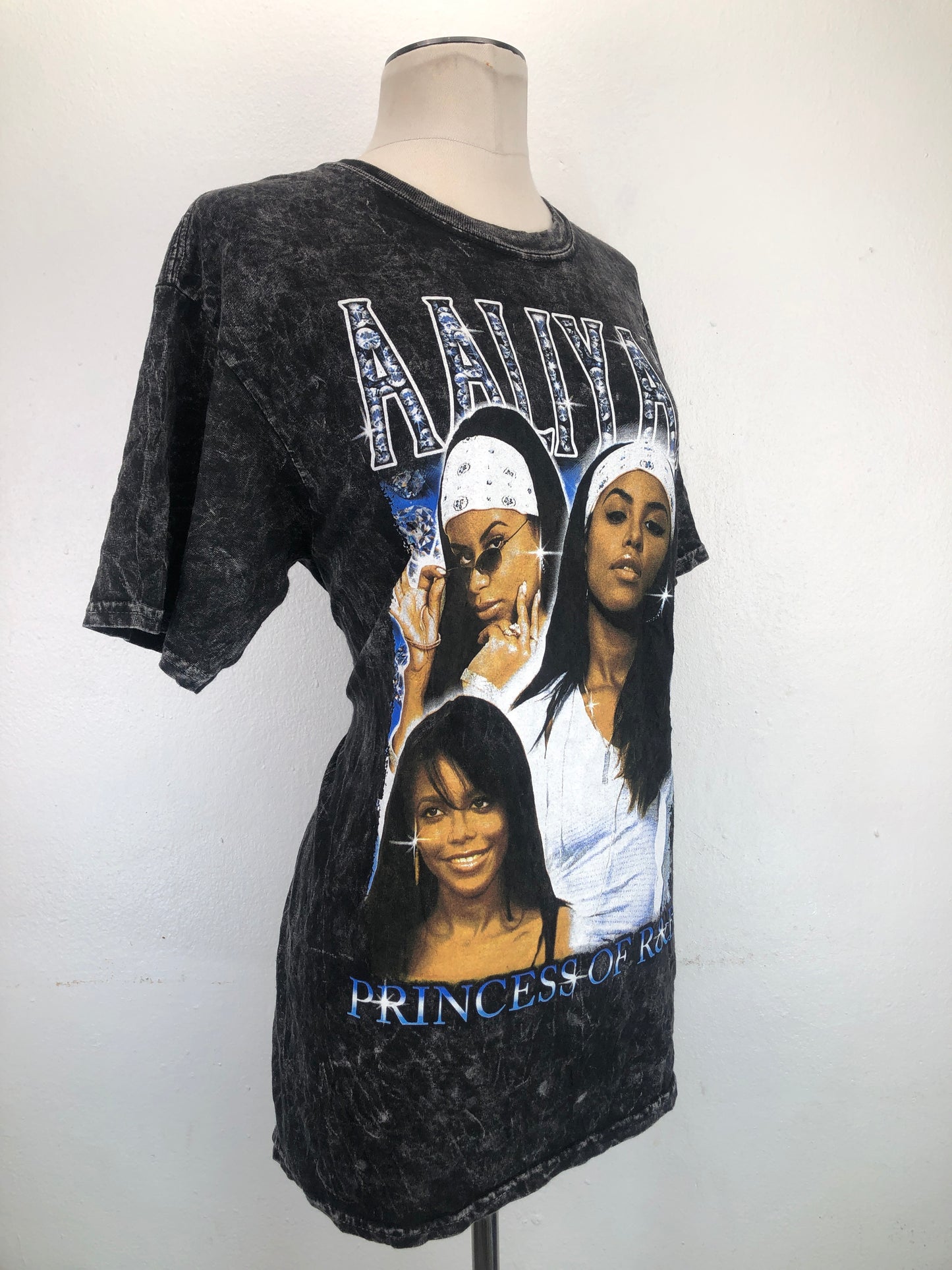 Camiseta Gris AAliyah