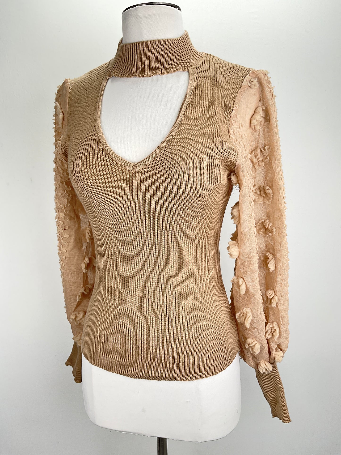 Blusa Crema Floral Almost Famous
