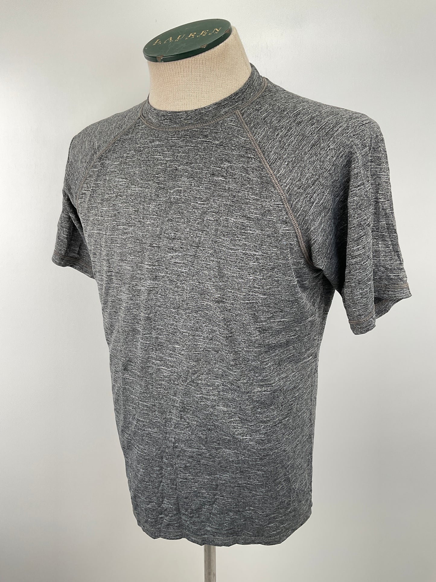 Camiseta Gris Deportivo Nike
