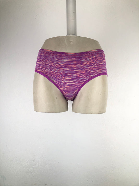 Panti Morado Fruit of the Loom