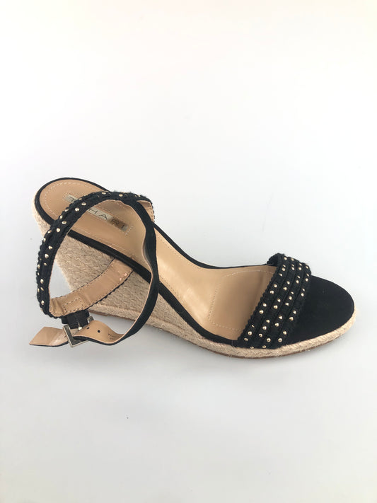 Zapatilla Negro de Plataforma Tahari