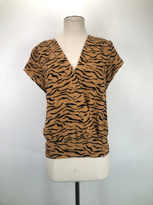 Blusa Caqui Nine West