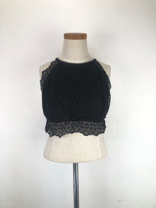 Blusita Negro Floral Deportivo aerie