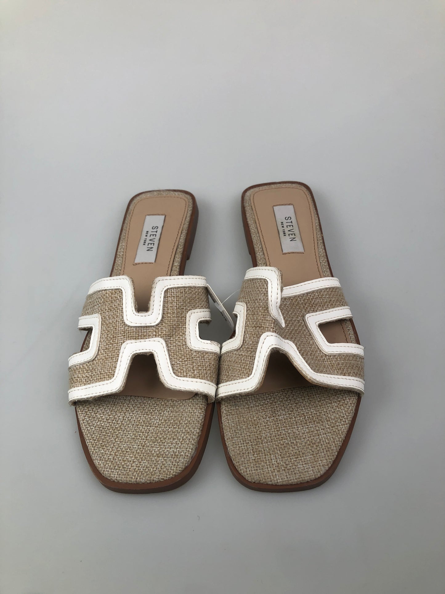 Sandalia Crema Steven