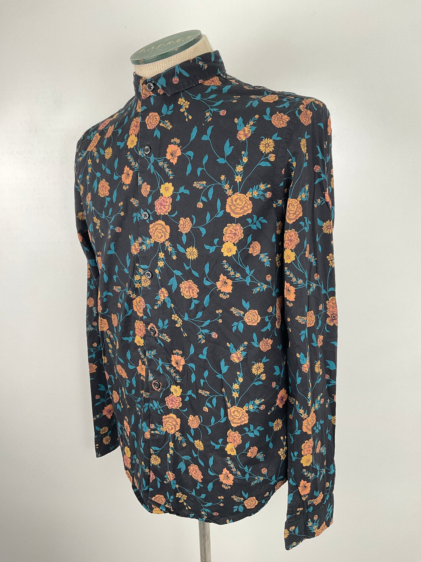 Camisa Negro Floral J.Ferrar