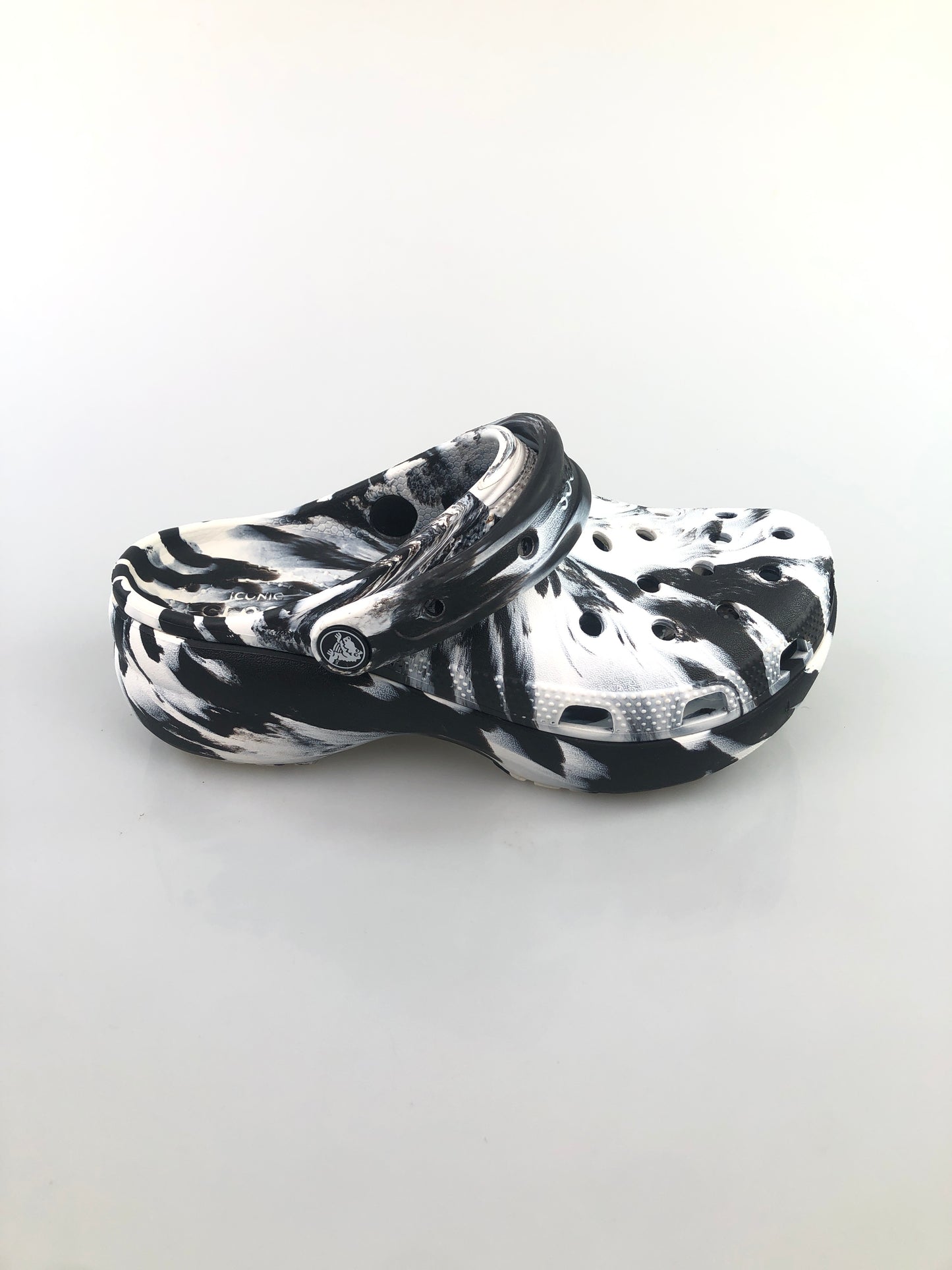 Sandalia Altas crocs multicolor