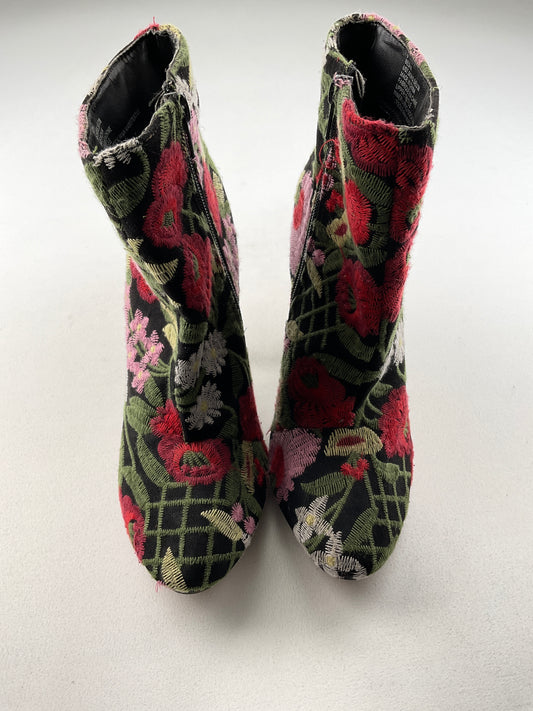 Botas Negro Floral de Tacón Justfab